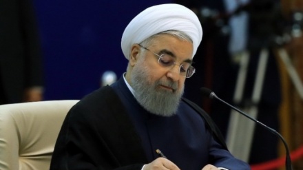 イラン大統領、「世界はゾロアスター教など宗教による道徳的な教えを必要とする」