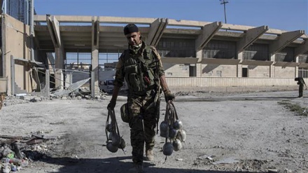 Syrie: les FDS hissent le drapeau blanc
