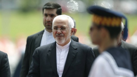 Zarif e konsideron të paligjshëm konfiskimin e tankerit iranian nga Mbretëria e Bashkuar