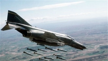 沙特侵略者向也门各地发动袭击及也门人民军队做出有力回击