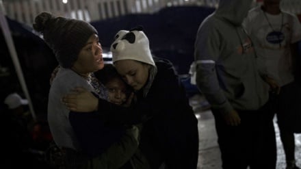 アメリカで、１０００人以上の難民が性的虐待に遭遇