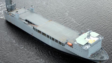 Un buque de EEUU cargado de sustancias químicas busca trasladar su cargamento a Irak y Siria 