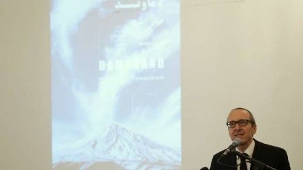 אוסטריה נחושה להדק קשרים עם איראן