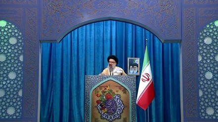 Imami i namazit të së premtes në Teheran: Irani nuk ka nevojë për bisedime me SHBA