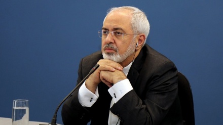 イラン外相、「制裁と核合意の遵守は共存できない」