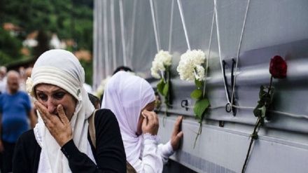 Waislamu wa Bosnia wazika mabaki ya wenzao 35 waliouawa Srebrenica 