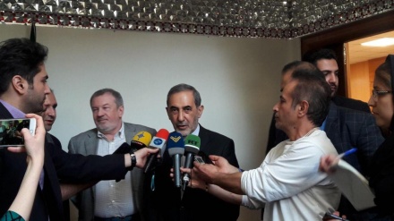 Velayati: Política estratégica de Irán  en la región no cambiará