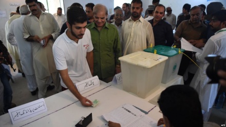 Rritet numri i viktimave në ditën e zgjedhjeve në Pakistan