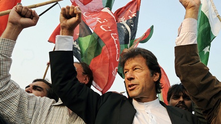 Pakistan'daki seçimleri 'Pakistan Adalet Hareketi' kazandı