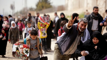 Refugiados sirios en El Líbano vuelven a su país+video