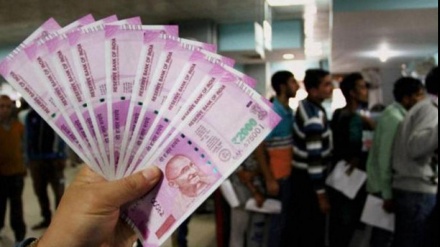 India rrit tarifat për importet elektronike, për të frenuar zhvlerësimin e monedhës