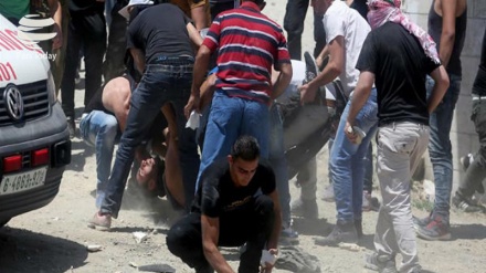 زخمی شدن دهها فلسطینی در درگیری با نظامیان صهیونیست