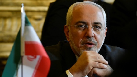 Zarif: Irã espera que a Europa tome medidas práticas para salvar o JCPOA