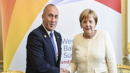 Takim i përzemërt Haradinaj-Merkel