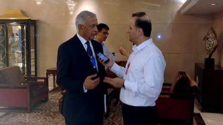 Pakistan eski başbakanı İranla ilişkilerin geliştirilmesini vurguladı