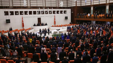 Türkiye Meclisi ve Partilerinden Ermenistan ve Azerbaycan Cumhuriyeti'nin  Askeri Çatışmalarına Tepki 