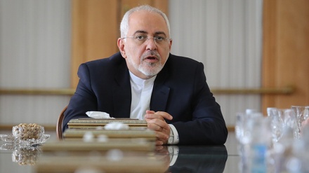 イラン外相、トランプ大統領に「脅迫、制裁、プロパガンダ芸は効果がない」