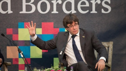 Puigdemont llama a Sánchez a hacer una propuesta concreta para Cataluña