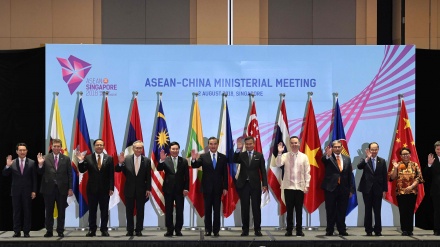 Iran, ASEAN ink friendship, cooperation treaty 