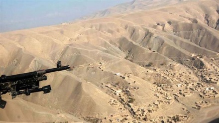 'Tajik aircraft bombs Afghan border after fatal clashes'