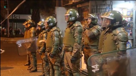 Student demonstration in Chile turns violent