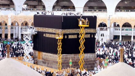 Kaaba cloth changing ceremony (Photos)