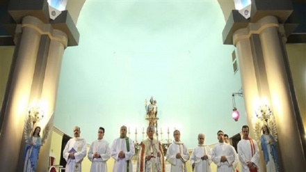 Të krishterët iranianë: Uashingtoni të mos derdhë lotë krokodili për të drejtat tona !