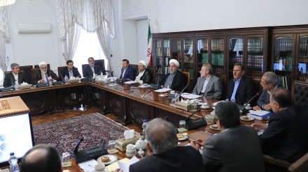 Këshilli i lartë për koordinim ekonomik i Iranit merr vendime të reja