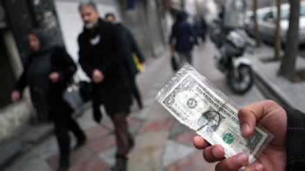 Iran: Banca Centrale svela nuove politiche valutarie per rafforzare Rial