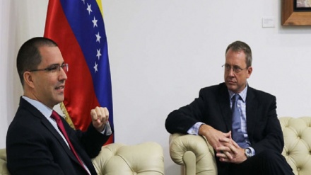 Venezuela pide extradición de involucrado en atentado