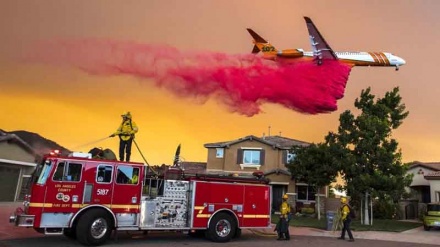 Përpjekjet e zjarrfikësve për të shuar zjarret në Kaliforni të SHBA