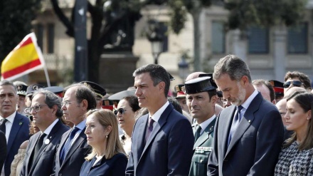Sánchez pide unidad el 17A en castellano y catalán con y sin bandera española