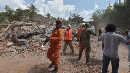 As Indonesia reels from strong quake, another one hits