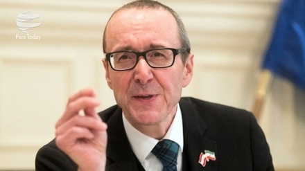 Europa trata de mantener relación  financiera con Irán 