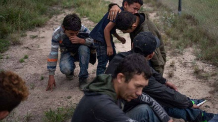 Gobierno de Trump separó más de 900 niños migrantes de sus padres