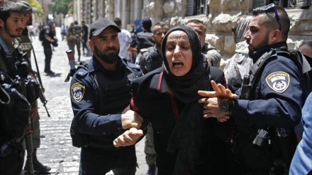 Presas palestinas viven infierno en traslado a tribunales