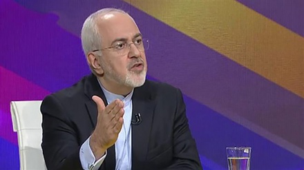 Zarif: EEUU se centra en guerra psicológica con Irán 