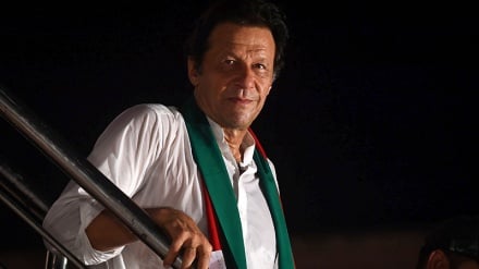 Irani, destinacioni i udhëtimit të parë të huaj të Imran Khan