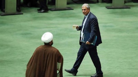 Majalisar Dokokin Kasar Iran Ta Tube Ministan Kwadago Daga Mukaminsa