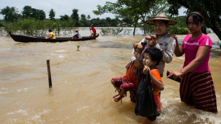 Të shpërngulurit nga përmbytjet në Mianmar