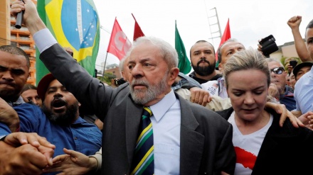 Brasil: Lula quer votar nas eleições, diz Gleisi Hoffmann