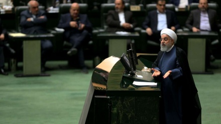 Presidente Rouhani no parlamento/ Deputados não convencidos pelas respostas sobre atuais problemas econômicos .