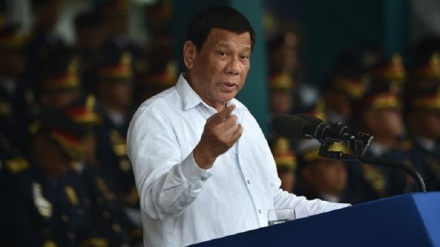 In event participated by US envoy, Duterte says China should ‘temper’ behavior in contested sea
