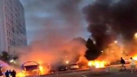 Video: Queman más de 80 coches al mismo tiempo en Suecia