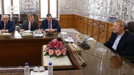 银行业关系是伊朗与俄罗斯经济战略合作基石