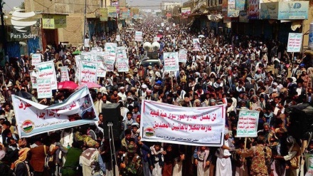 راهپیمایی گسترده ضد سعودی مردم یمن در شهر صنعاء