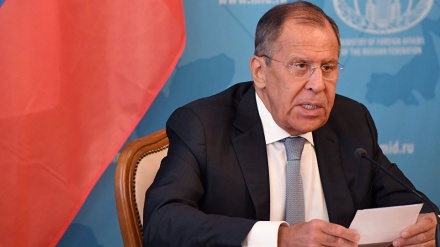 לברוב מתכוון לקיים שיחות עם שר החוץ זריף בסינגפור