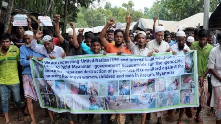 Protestos de rohingyas lembram um ano da fuga de Myanmar