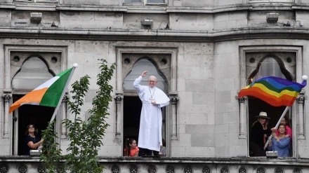 Папа Франсис Ирландияга ташриф буюрди. (СУРАТЛАР) 