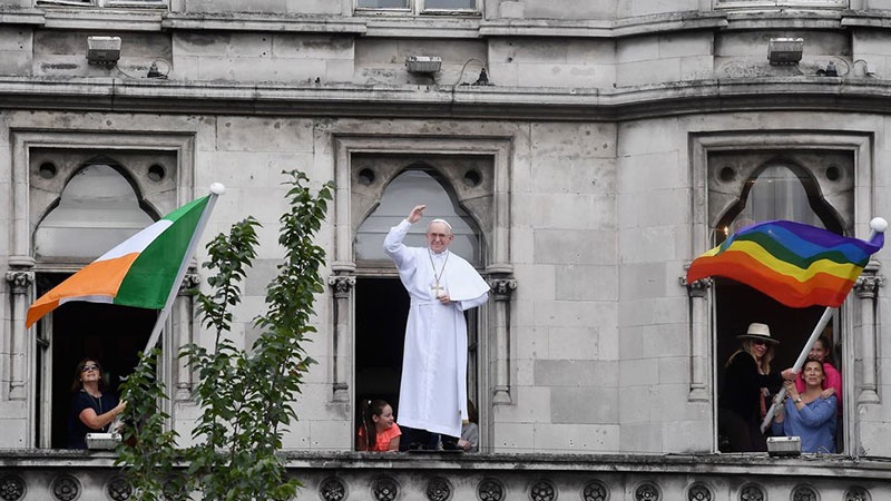 Папа Франсис Ирландияга ташриф буюрди. (СУРАТЛАР) 